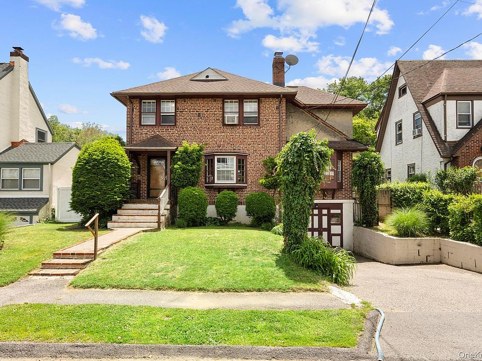 1st image of 23 Underhill Place