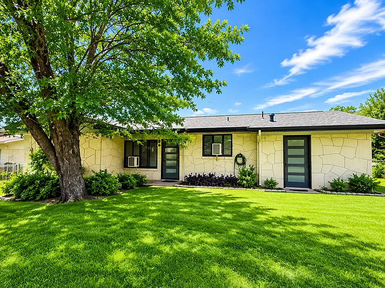 463 Cherry Ridge Dr — Photo 19