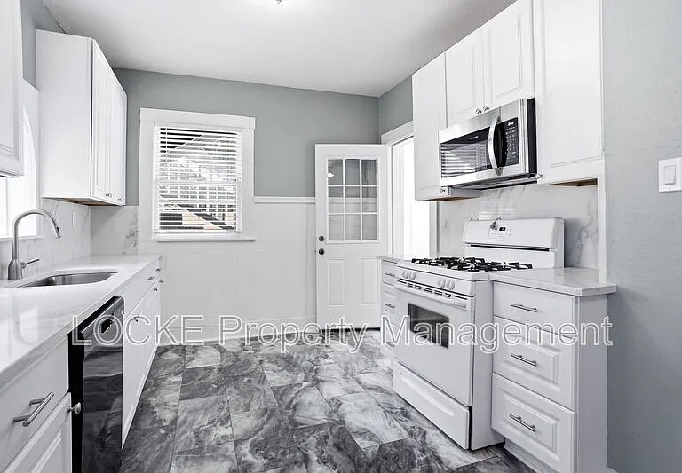 1807 Lipscomb St — Photo 6