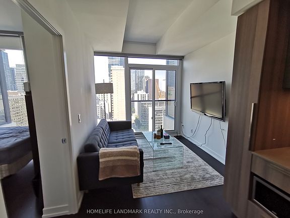5th image of 85 Wood St #2505
