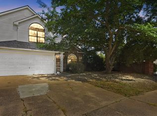 6700 Megan Ln, North Richland Hills, TX 76182