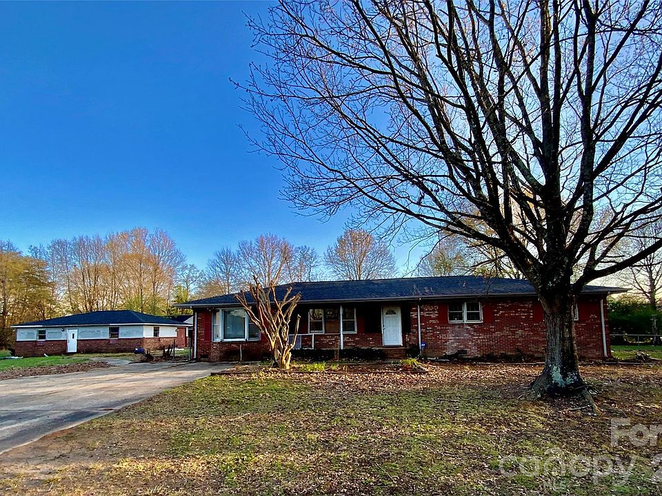 1st image of 154 Lovelace Rd