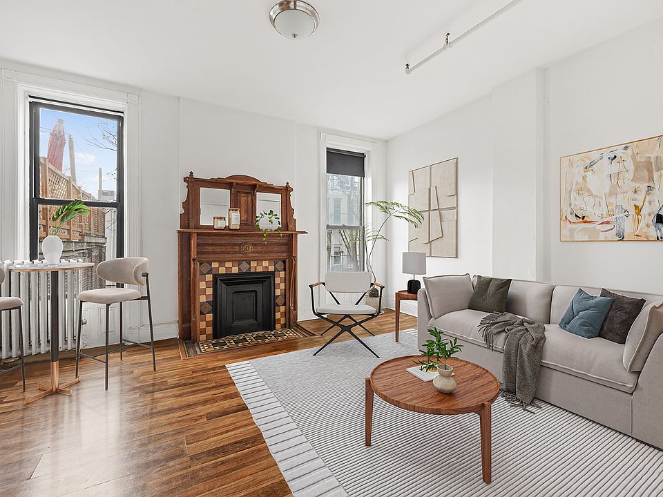 2nd image of 340 9th St APT 2R