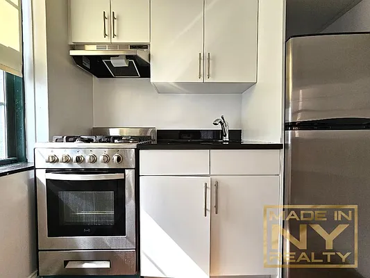 Rented by Made In NY Realty | media 9
