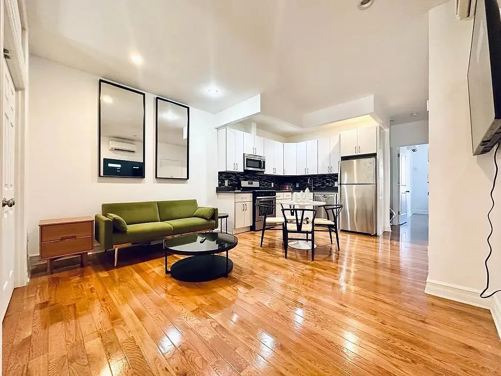 4 bed, 4.0 bath, 1200 sqft, $1,220 — Photo 4