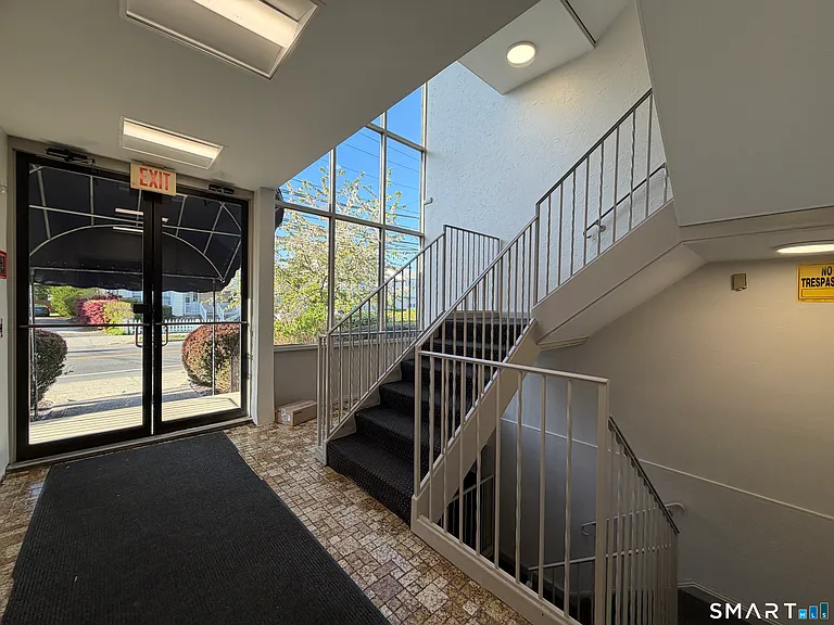 69 Cove Rd #B9 — Photo 2