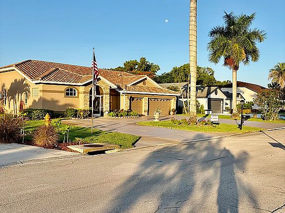 3rd image of 195 Palmetto Dunes Cir