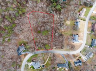 1739 Colonial Shores Dr, Hixson, TN 37343