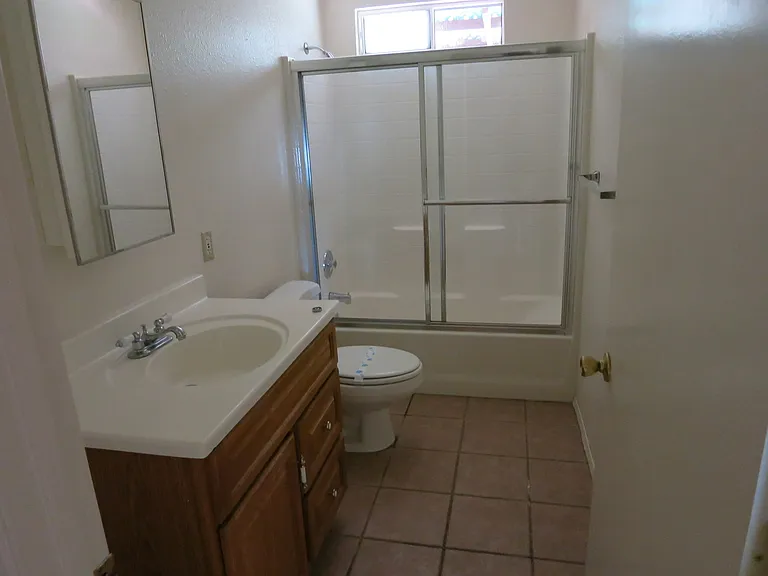 5121 Leo St — Photo 18