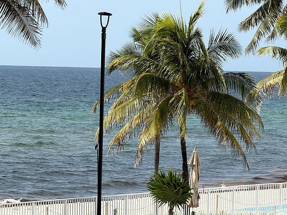 4th image of 2101 S Ocean Drive #505