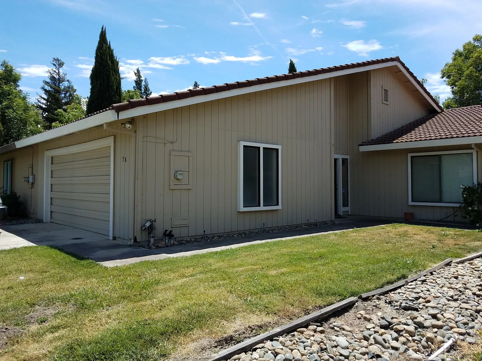 2 bed, 1500 sqft, $2,450 — Photo 1