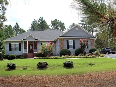 137 Beacon Ridge Dr, West End, NC, 27376
