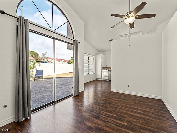 5th image of 1170 Lyric Ln
