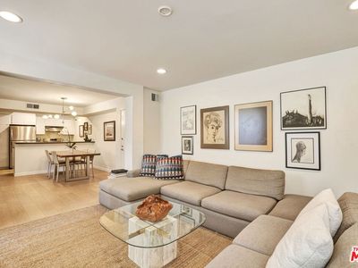 740 N Kings Rd APT 205, Los Angeles, CA, 90069