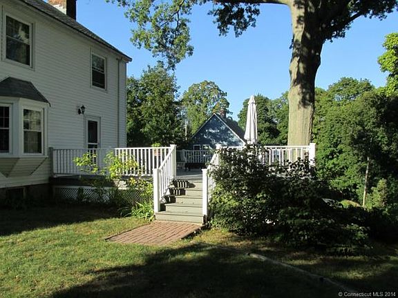 Huge Trex deck and stairs w...