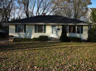 444 Colfax Ave, Clarendon Hills, IL 60514