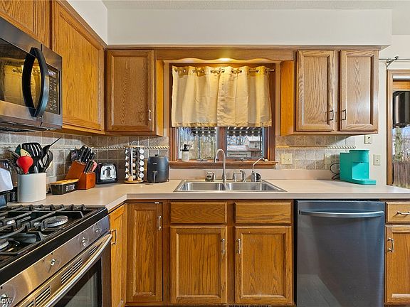 5th image of 1923 Peachtree Ct
