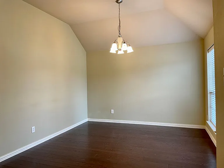 605 Knollwood Trail Ct — Photo 2