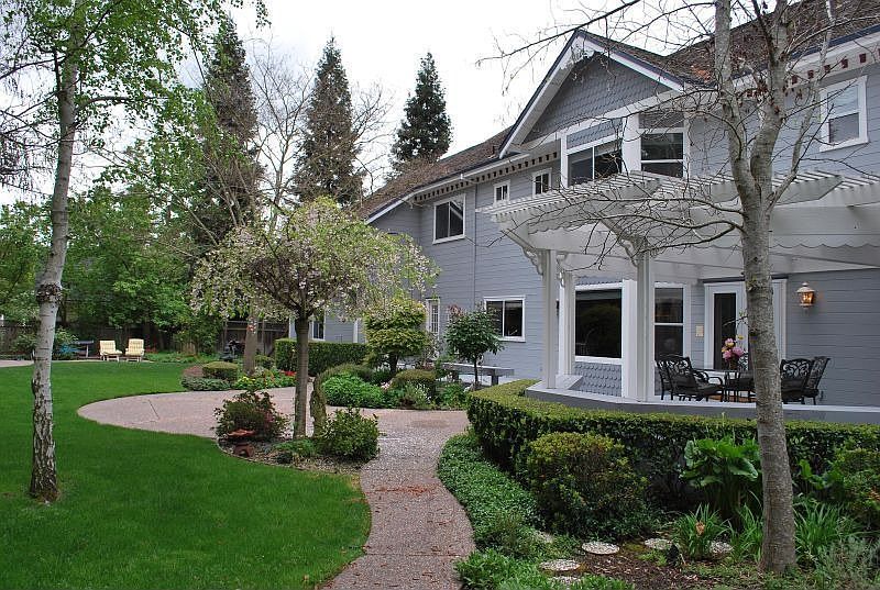 1st image of 6 Creekledge Ct
