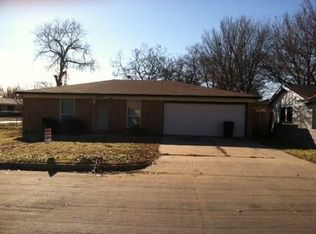 2916 Farrell Ln, Fort Worth, TX 76119