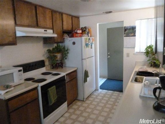 5th image of 7407 Lawnwood Dr