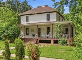 200 Forrest Ave, Denver, IA 50622
