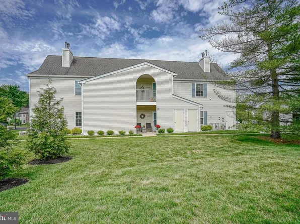 2005 Ferndale Ct #A, Mount Laurel, NJ 08054