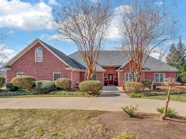 126 Patti Ct, Cowpens, SC 29330