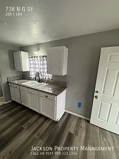 738 N G St — Photo 6