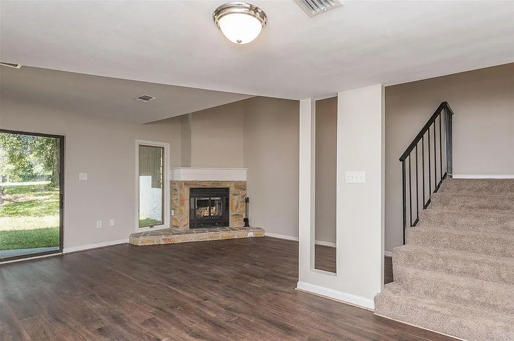 3 bed, 1557 sqft, $1,900 — Photo 4
