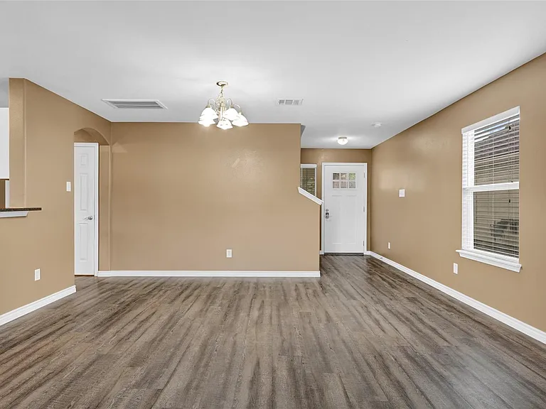 13218 Ambrosa Dr — Photo 5