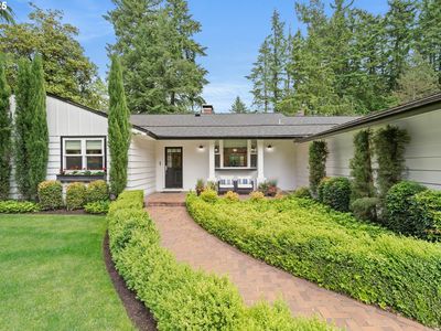 475 Iron Mountain Blvd, Lake Oswego, OR, 97034