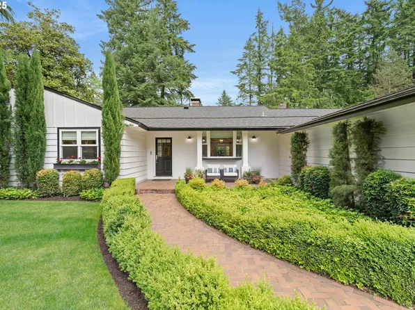 475 Iron Mountain Blvd, Lake Oswego, OR 97034