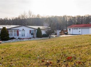 100 Groves Ln, Chicora, PA 16025