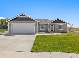 1612 Diamond Ave, Grandview, WA 98930