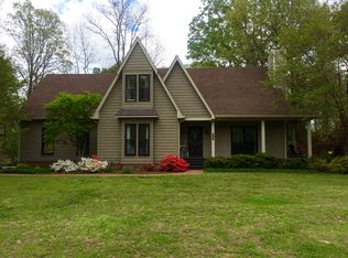 264 Shadow Ridge Dr, Jackson, TN 38305