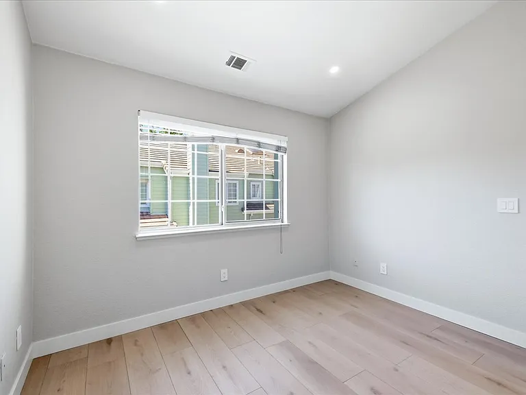 521 Porpoise Bay Ter #A — Photo 47