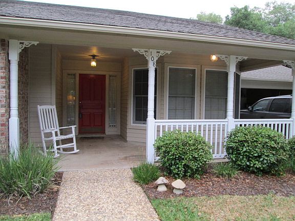 2nd image of 108 Woodwind Dr