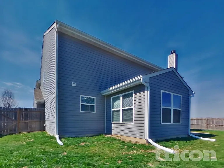 7507 Brattle Dr — Photo 22