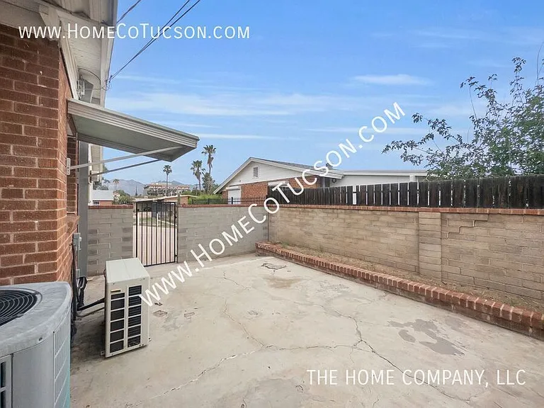 4738 E Cooper St — Photo 30