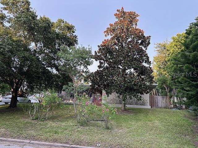1st image of 615 Smallwood Cir