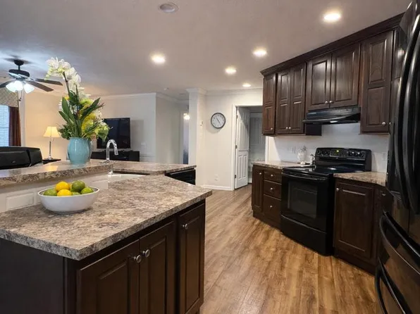 1 Garden Dr, Pt Deposit, MD 21904