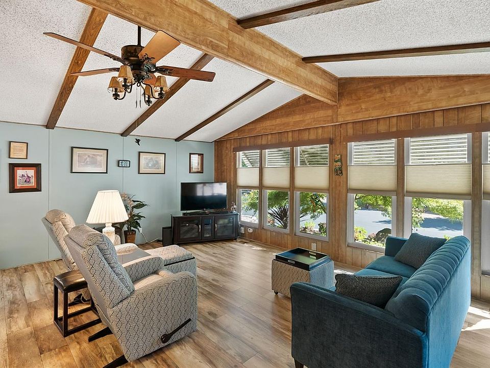 1st image of 6821 Lake Cove Ln