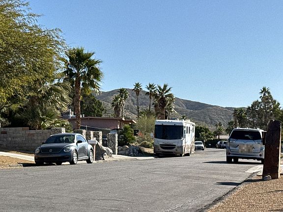 4th image of 66766 Yucca Dr