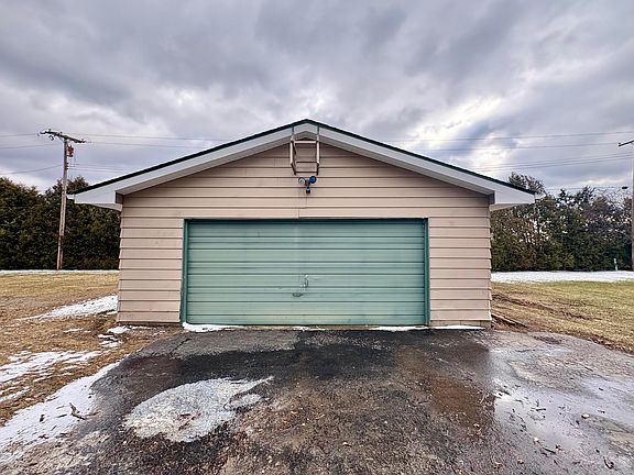 2nd image of 2200 Sheick Rd