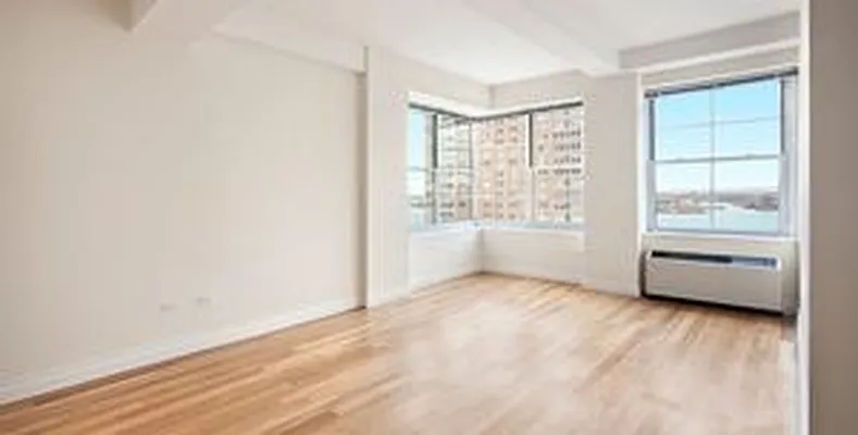 Rented by Gavriel T. Drew, LREB | media 42