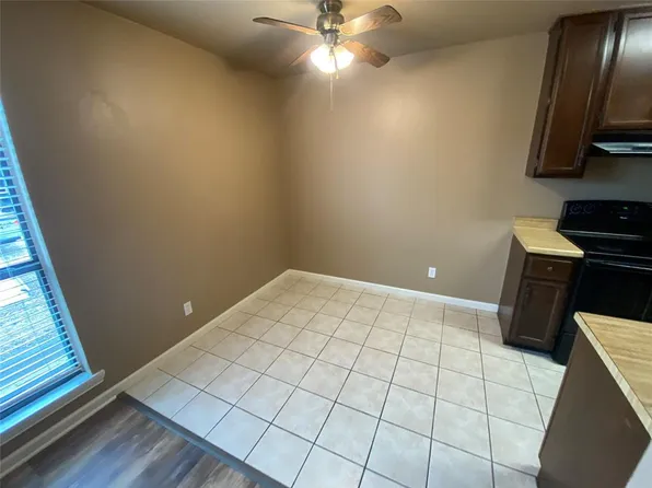 241 N Sherman St #241A, Palmer, TX 75152