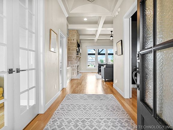 4th image of 6199 N Water Way St