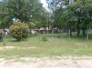 386 Hidden Oaks Dr, Elgin, TX 78621