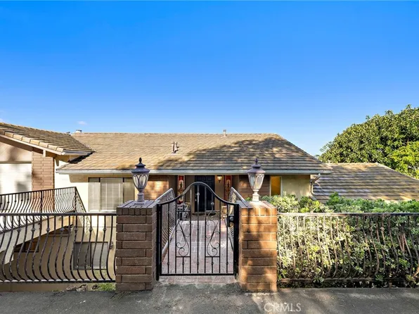 11393 La Vereda Dr, Santa Ana, CA 92705